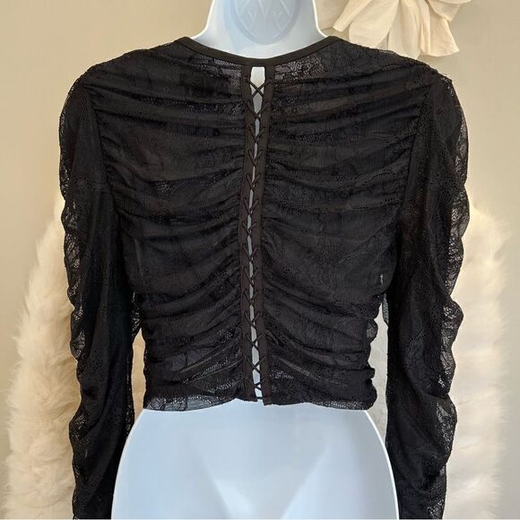 Guess by Marciano Caught on Lace Ruched Black Long Sleeve (S) - Picture 13 of 14